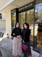 一年間だけ東京音大 菅有実子門下で学ばれていたAさんが中目黒・代官山キャンパスに遊びにいらしたので、ディーン&デルーカ前で記念写真。お元気そうで何より。東京音大の中にいると気づかない、東京音大の良いところを色々と教えて頂きました。それにしても、若いって素晴らしいこと。今後どのように成長して行くのでしょうか。Aさんの今後のチャレンジを応援しています。